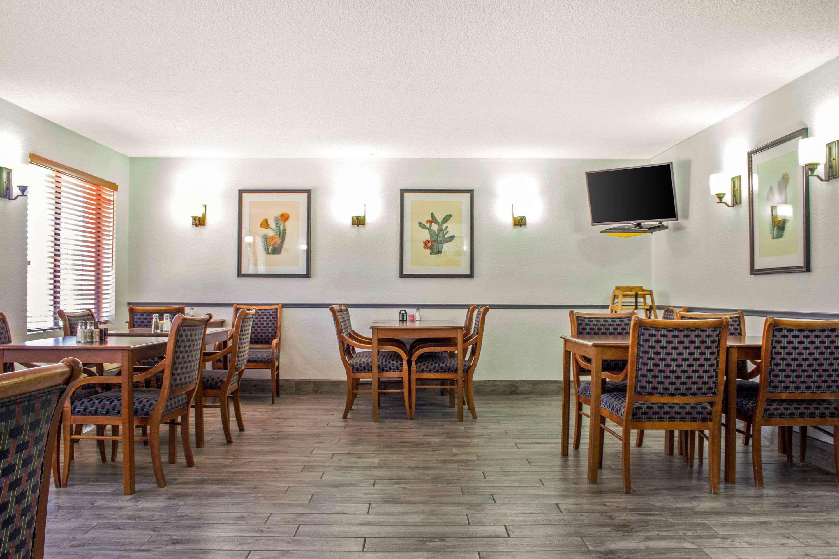 Quality Inn Benson I-10 Exit 304 Ngoại thất bức ảnh